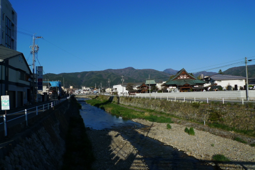 女鳥羽川